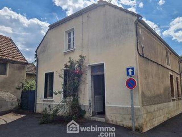 3 chambres, Sissonne Picardie 02150 105349182