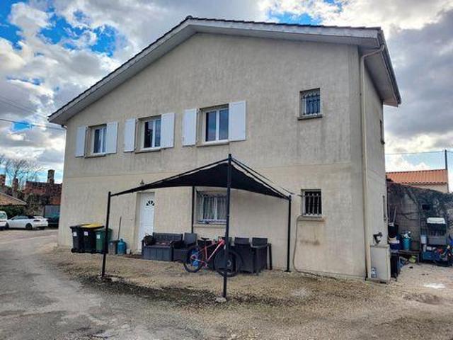 3 chambres, Vertheuil Aquitaine 33180 99951269