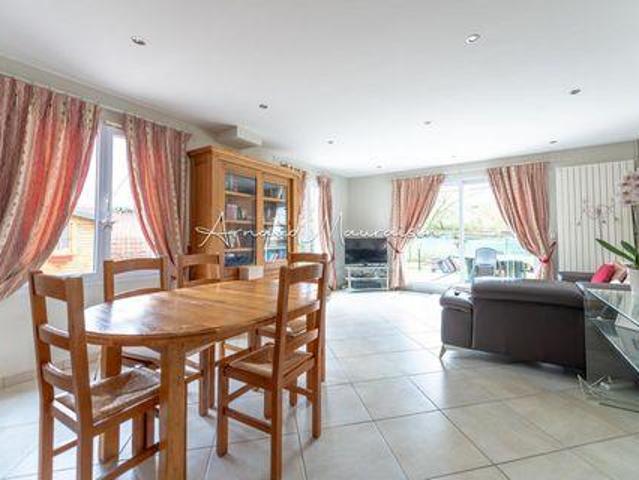 3 chambres, Viarmes Île 95270 105676930