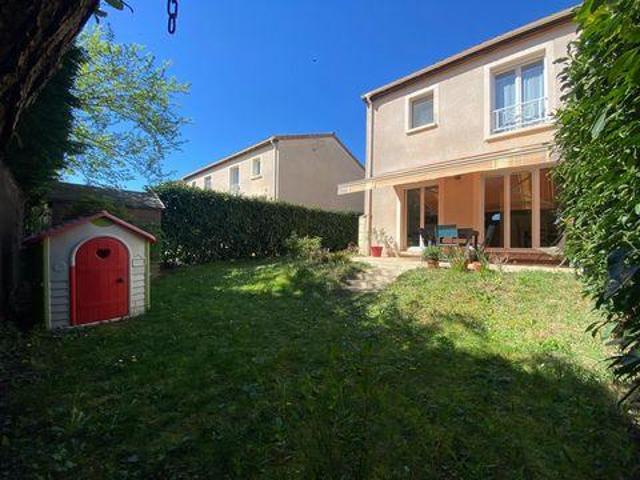 3 chambres, Villefranche Rhône 69400 101059085