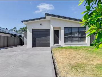 3 Childers Circuit, Wadalba House for rent Listed by Alisha F.