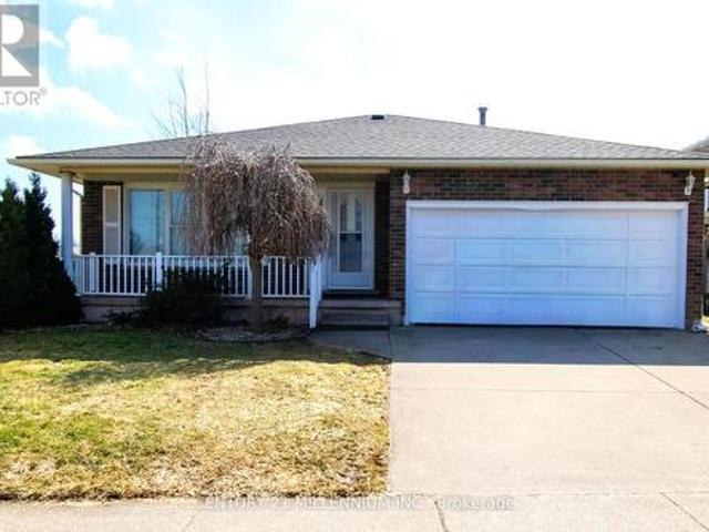 3 College Park Drive, Welland, ON, L3C 6Z6 house for sale | Listing ID X13794 | Royal LePage