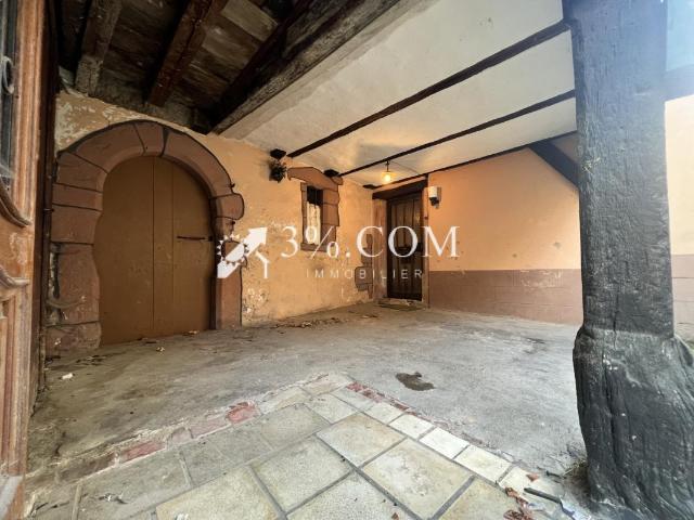 3%.COM MAISON DE VILLE À RÉNOVER AU COEUR D'OBERNAI 67210