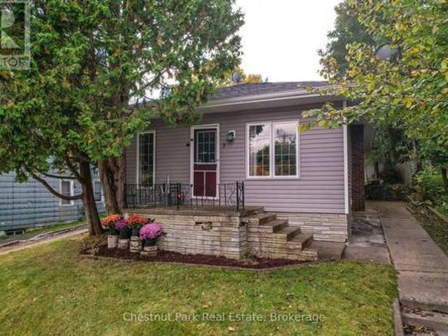 3 Cora Street E, Huntsville, ON, P1H 1T5 house for sale | Listing ID X13602 | Royal LePage