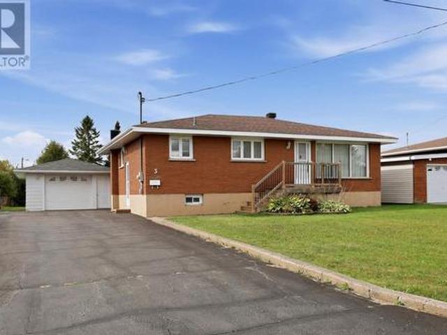 3 Dawson Ave, Sault Ste. Marie, ON, P6C 4B2 house for sale | Listing ID SM262761 | Royal LePage