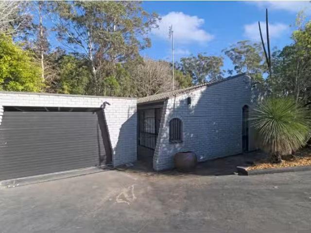 3 Della Close, NARARA House for rent Listed by Danielle Cosgr.