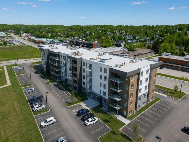 3 ½ DISPONIBLES |CONSTRUCTION NEUVE