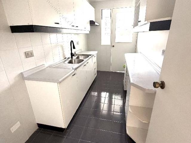 3 Dormitorios amplios+2 Baños+Estacionamiento + Bodega