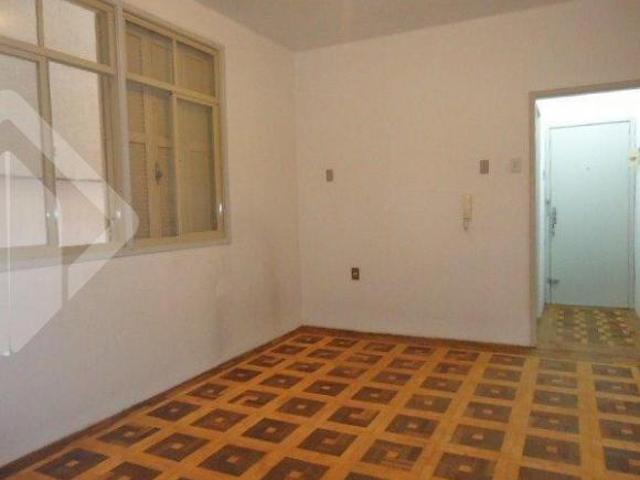 Apartamento a venda com 3 quartos no Bom Fim