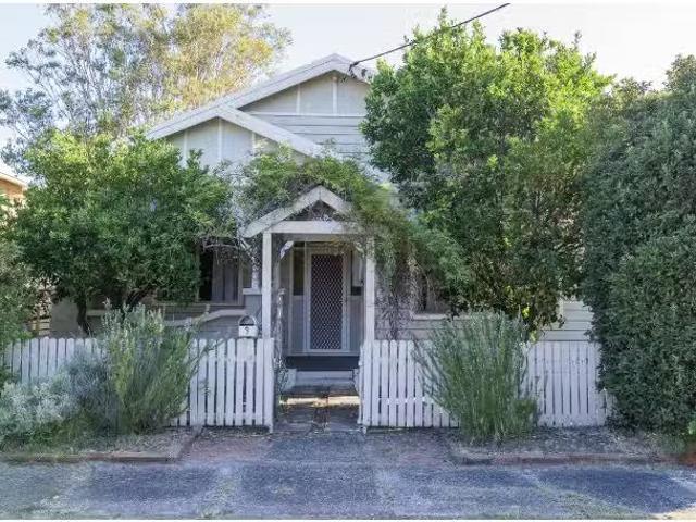 3 Dorothy Street, Hamilton North House for rent Listed by Pro.
