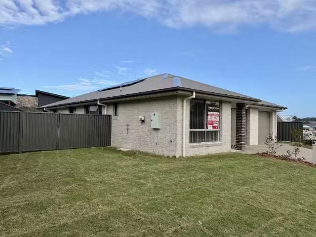 3 Dorrington Street, North Boambee Valley House for rent List.