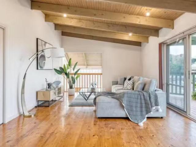 3 Evrah Place, Greensborough VIC 3088 House Sold
