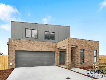 3 Explore Way, Cranbourne East VIC 3977 House For Rent | Domain