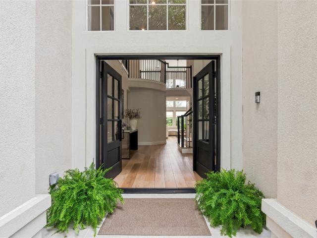 3 Edgecliff Place