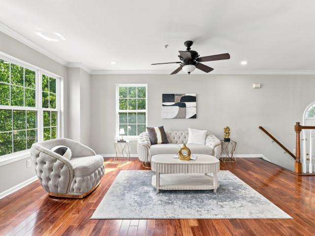 3 Elco Ct