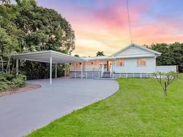 3 Fulton Close, Whitfield, QLD 4870