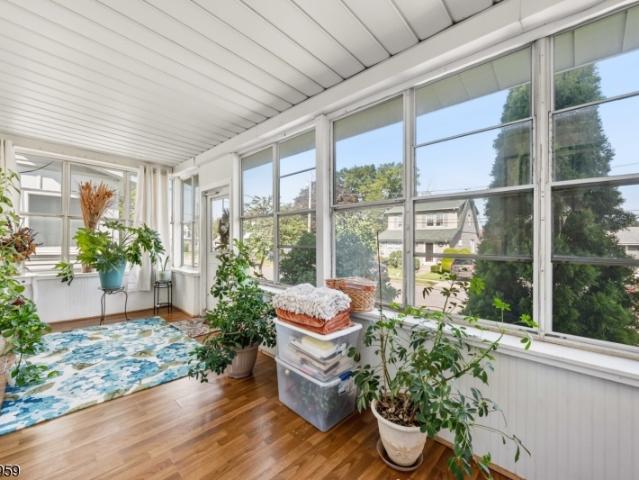 3 Fairview Ave