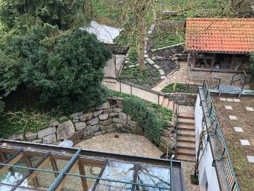3 Fam.Haus für Mehrgenerationswohnen mit Wintergarten gr. Garten