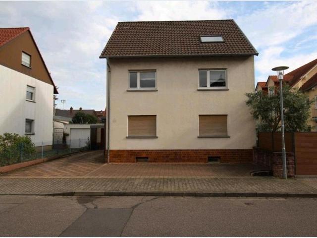 3 Familien Haus in Plankstadt bei Heidelberg mit großem Garten!