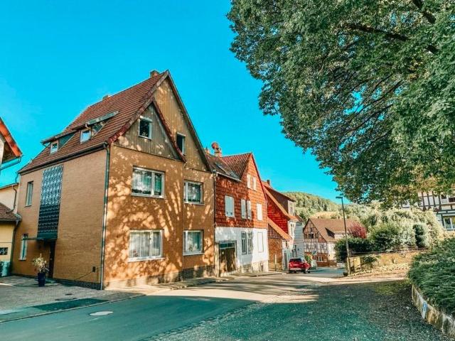 3 Familien Land Haus Oase für Pendler Investitionsobjekt