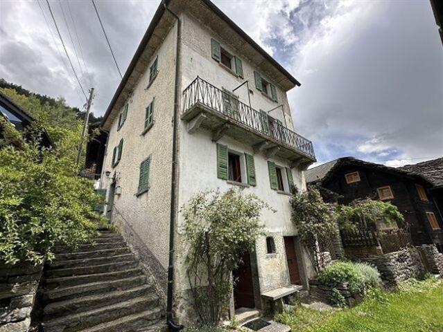 3 Familienhaus an sehr ruhiger, sonniger Aussichtslage / 3 App. Haus sehr ruhig, sonnig schöne Aussicht