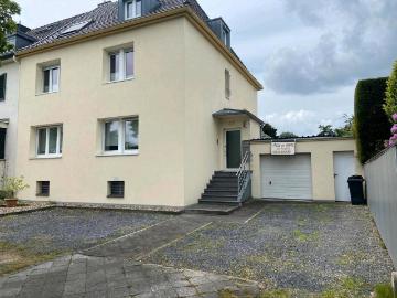 3 Familienhaus, gute Lage in Mönchengladbach, Preis auf Anfrage