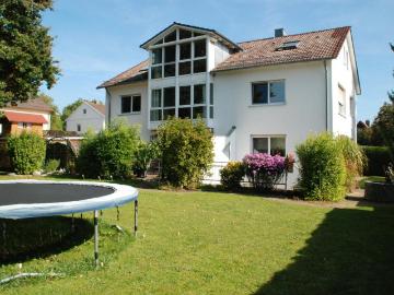 3 Familienhaus in idyllischer Straßenendlage und großem Garten