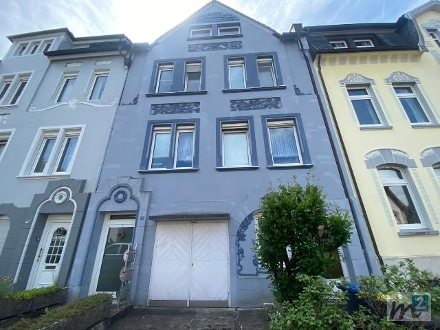 3 Familienhaus in Solingen Höhscheid zu verkaufen mit einer Rendite von 4,8% 5,4%