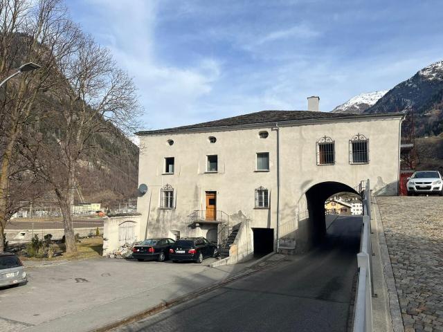 3 Familienhaus mit grossem Garten