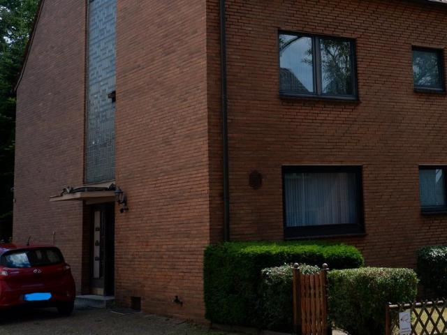 3 Familienhaus Oberhausen – Zwangsversteigerung am 17.12.2026