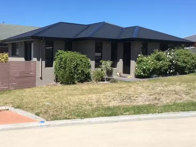 3 Fielder Lane, HOWRAH, TAS 7018 House for Rent