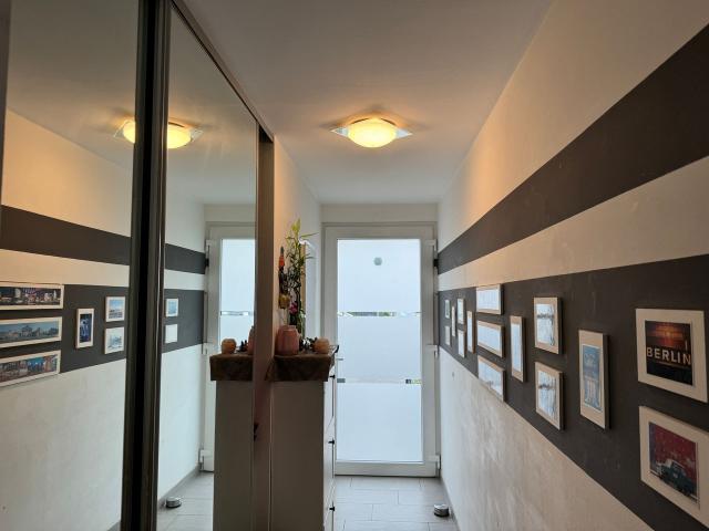 3 Floor Rhein House for Rent, Berlin Amsterdam Apartments for Rent
