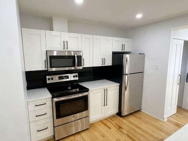 3½ For Rent — Ville Marie — $1850/mo