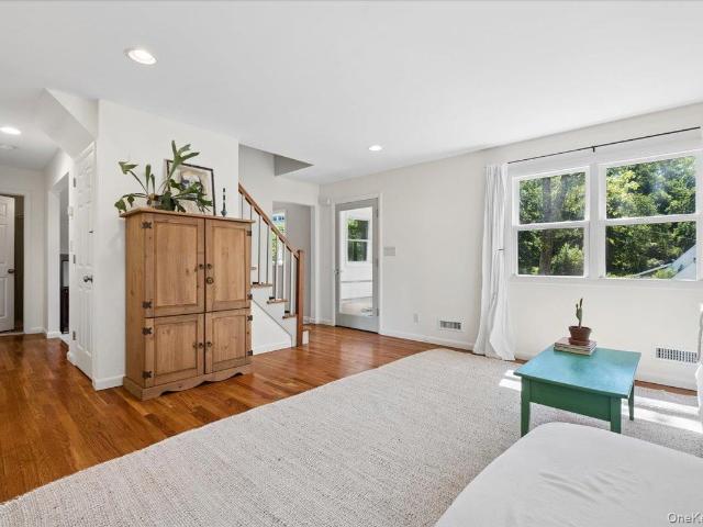3 Gabriel Drive