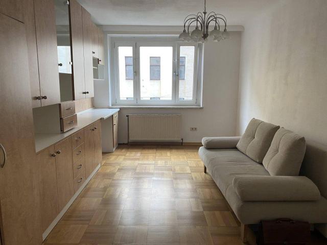 3 getrennt begehbare Zimmer  Zentrale Lage Botanischer Garten