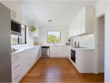 Curtin, Weston Creek, Yass Valley, Victoria