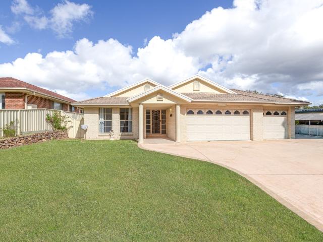 3 Glendore Parade, MARYLAND NSW 2287