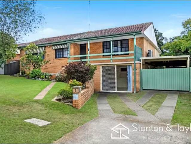 3 Government House Drive, Emu Plains House for rent Listed by.