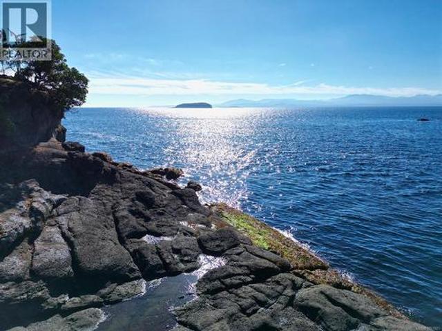 3 Grant Rd, Lasqueti Island, BC, V0R 2J0 house for sale | Listing ID 1051 | Royal LePage