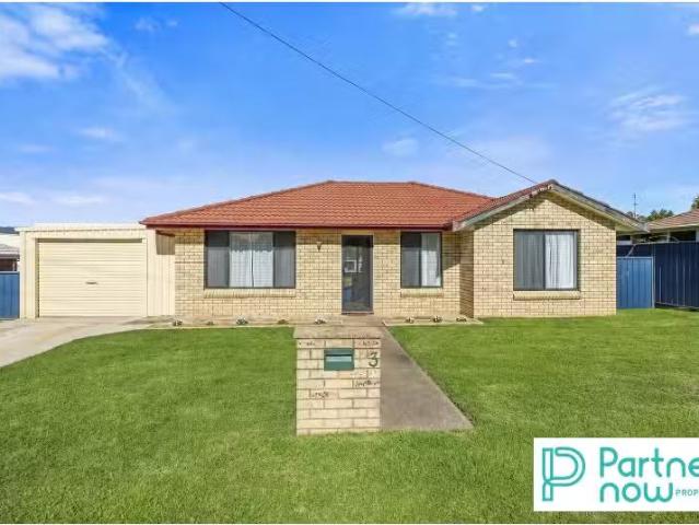 3 Grant Street, KOOTINGAL House for rent Listed by Sophie Dut.