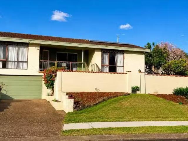 3 Grasmere Avenue, Northmead House for rent Listed by Leasing.