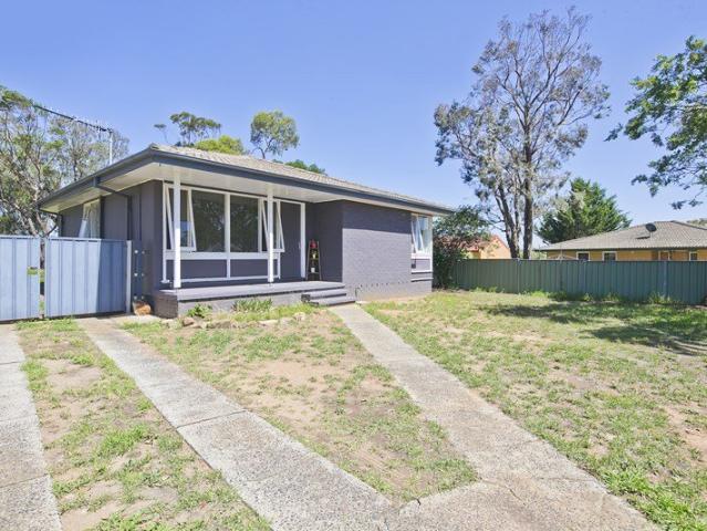 3 GRUNSELL CRESCENT