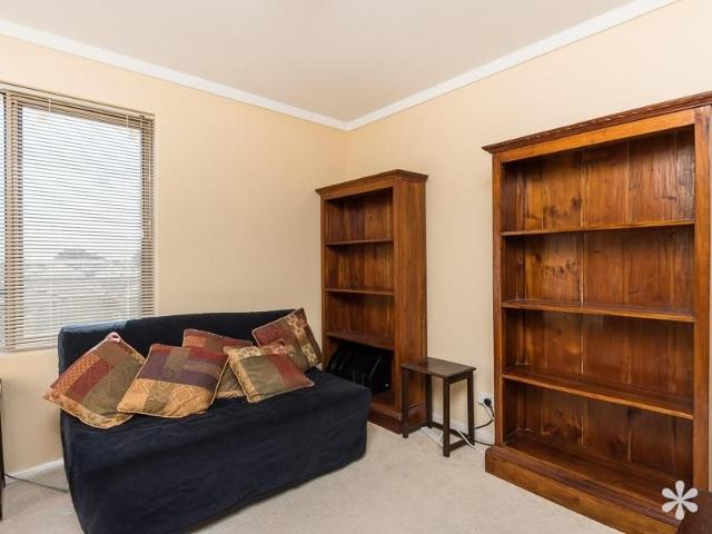 3 Hugh Ct