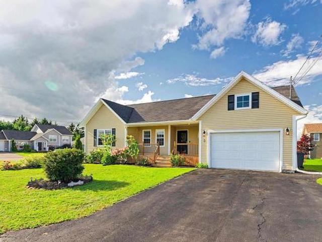 3 Hummingbird Street, Charlottetown, PE, C1E 0J1 house for sale | Listing ID 202624 | Royal LePage