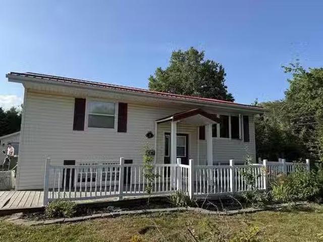 3 Hunt Avenue, Charlottetown, PE, C1A 2Z6 house for sale Li.