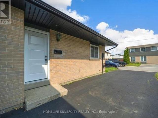 3 Hapsbury Square, Brampton, ON, L6S 1Y7 house for sale | Listing ID W13681 | Royal LePage