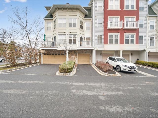 3 Harbor Pointe Drive