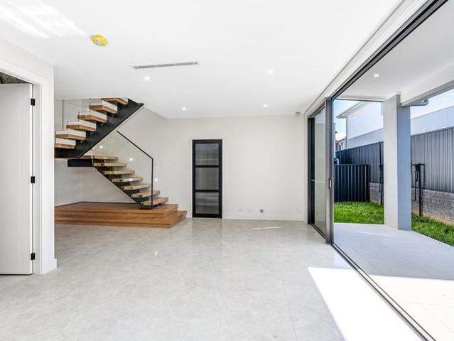 3 Hedgewood Drive, Box Hill NSW 2765 House For Rent | Domain