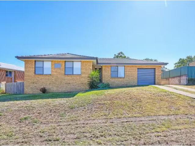 3 Hermitage Place, Muswellbrook House for rent Listed by Prop.