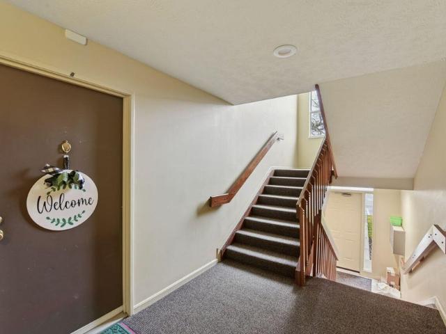 3 Highland Meadows Drive # 8